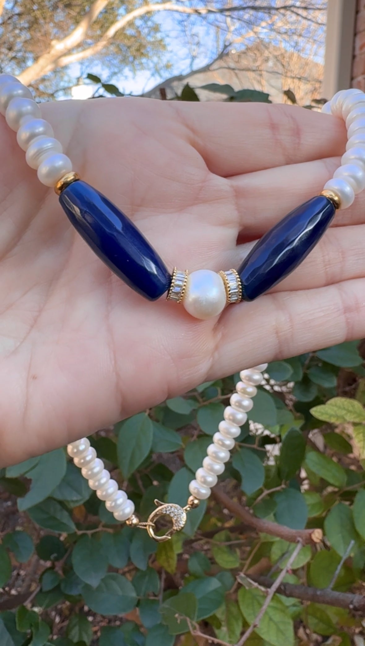 White Pearl & Agate Necklace